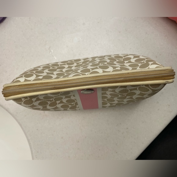 XX SOLD XX Large Coach toiletry/cosmetic bag beige & pink - Picture 4 of 7